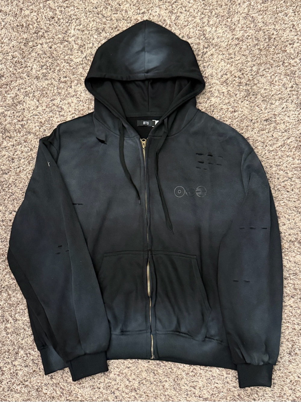 RARE BTS ARIRANG World Tour
Distressed Black Zip-Up Hoodie